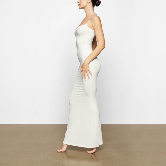 NWT SKIMS Soft Lounge Shimmer Slip Dress in MARBLE Size M - RARE - Picture 2 of 5